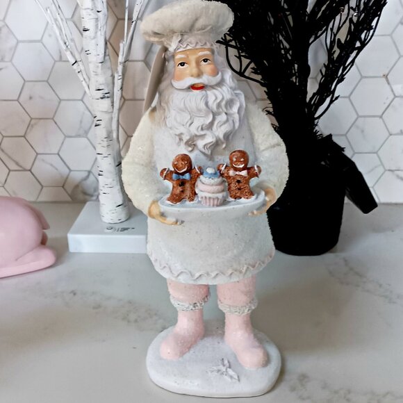 NEW! GINGERBREAD CUPCAKE BAKER SANTA DECOR - Picture 1 of 6